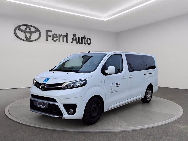 Usata Toyota Proace Verso Lounge 140 CV (102 kW) 2021 Bianco Station wagon