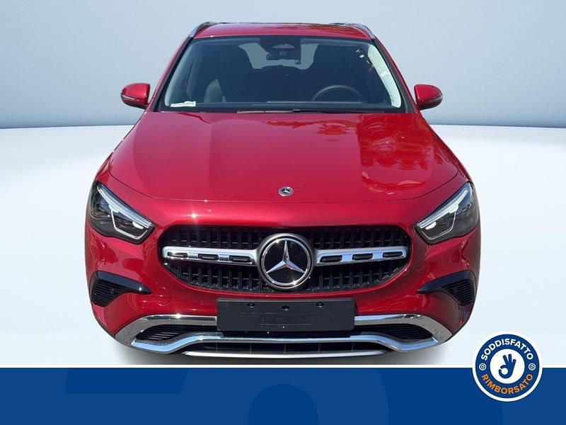 Usata Mercedes GLA200 Advanced Plus 150 CV (110 kW) 2024 Bianco pastello SUV