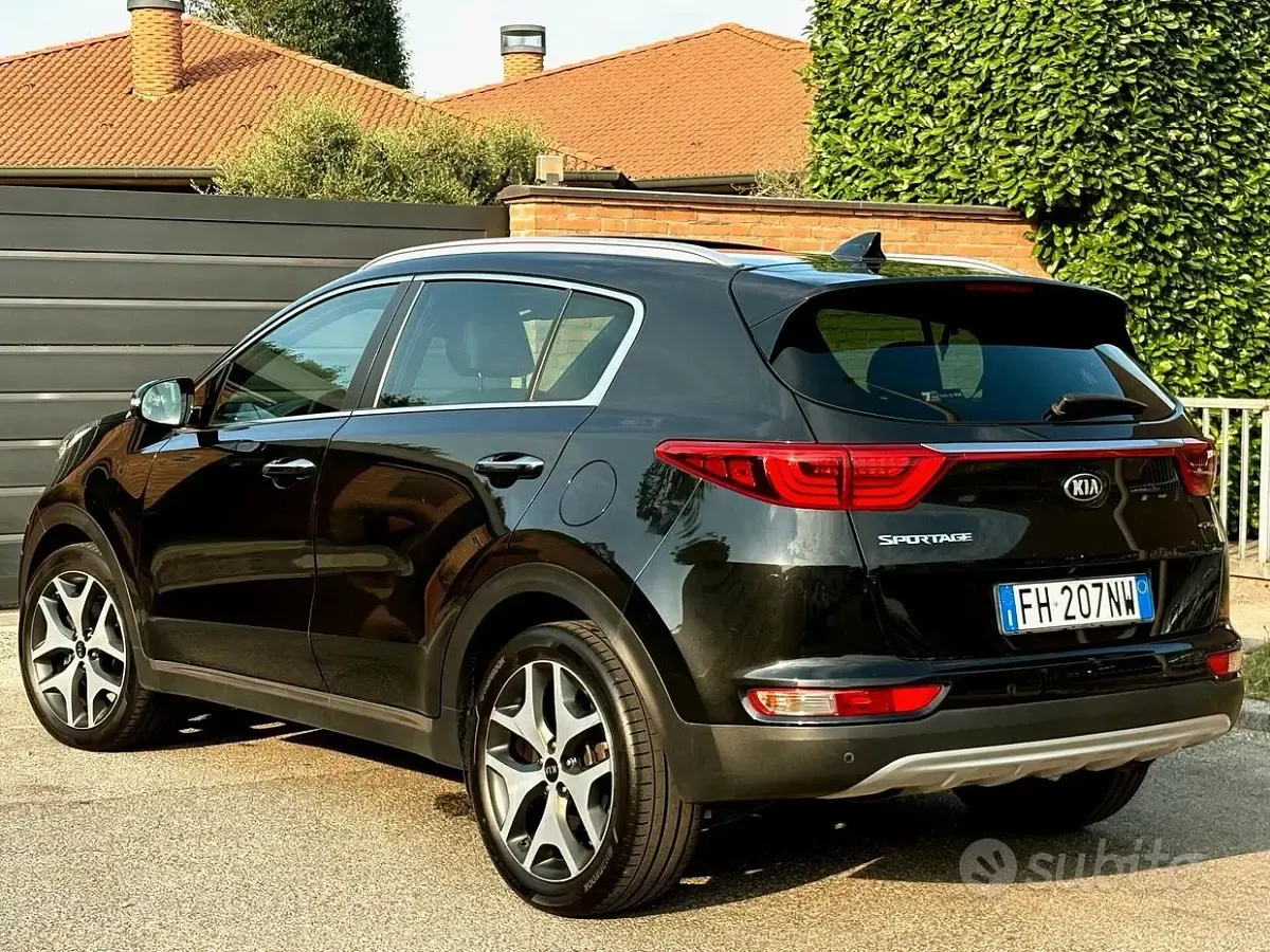 Usata Kia Sportage GT-Line 141 CV (103 kW) 2017 Nero SUV