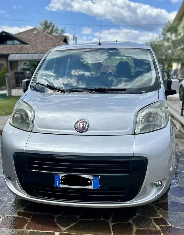 Usata Fiat Qubo Trekking 75 CV (55 kW) 2009 Grigio Monovolume