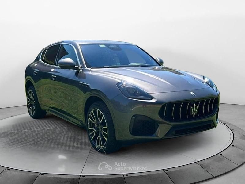 Nuova Maserati Grecale 250 CV (183 kW) 2025 Grigio SUV