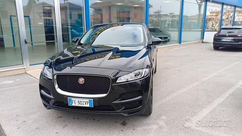 Usata Jaguar F-Pace Portfolio 180 CV (132 kW) 2016 Nero SUV