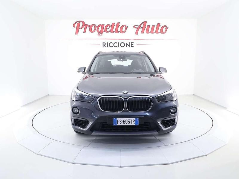 Usata BMW X1 Advantage 140 CV (102 kW) 2018 Black sapphire metallizzato SUV