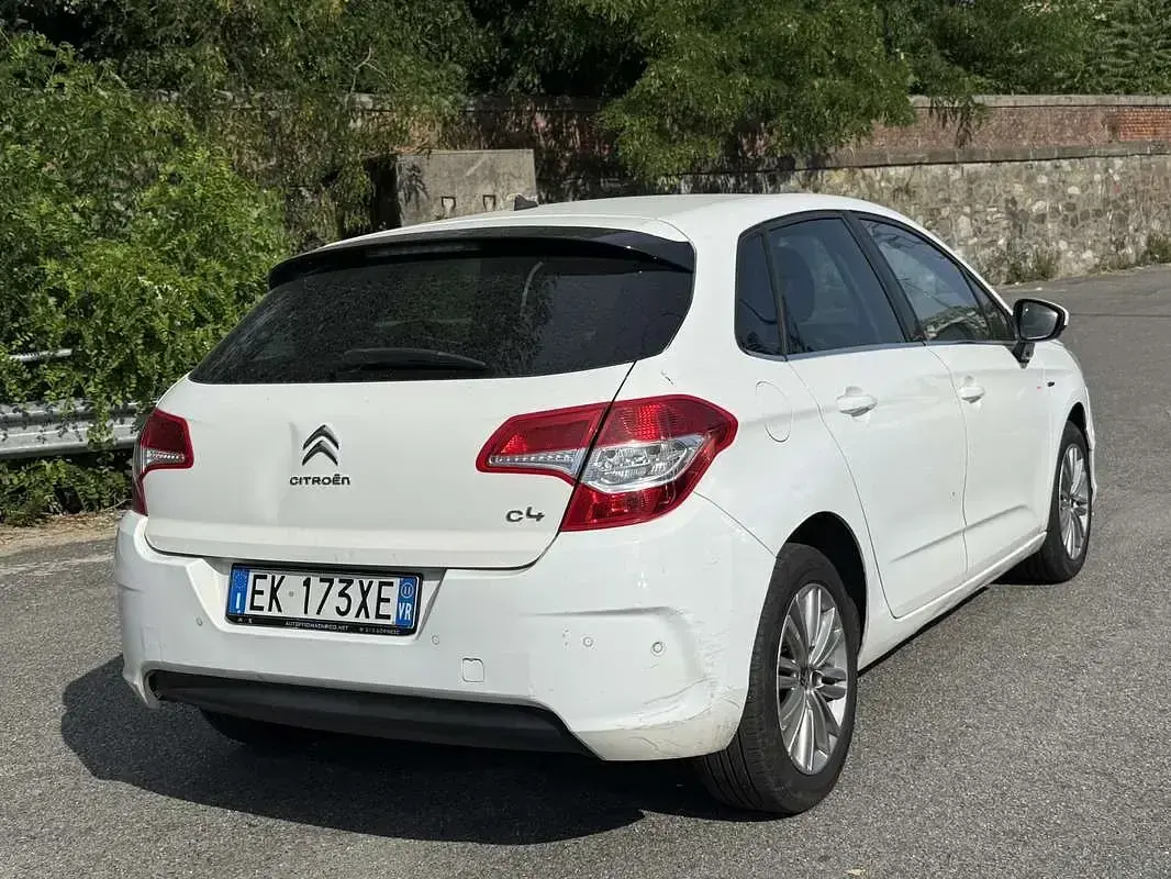 Usata Citroën C4 Exclusive 111 CV (81 kW) 2011 Berlina