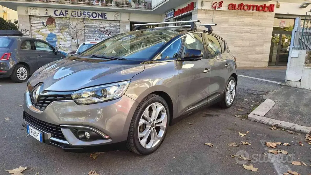 Usata Renault Scénic 110 CV (80 kW) 2018 Grigio Monovolume