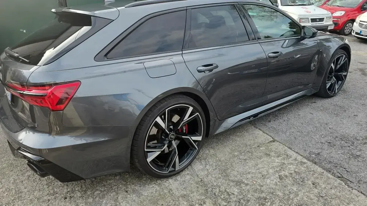 Usata Audi RS6 599 CV (440 kW) 2021 Grigio Station wagon