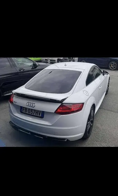 Begagnad Audi TT S-Line 179 HK (131 kW) 2015 Sportkupé