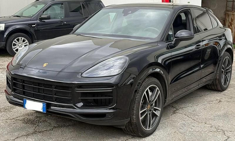Usata Porsche Cayenne Turbo 549 CV (403 kW) 2019 Nero SUV