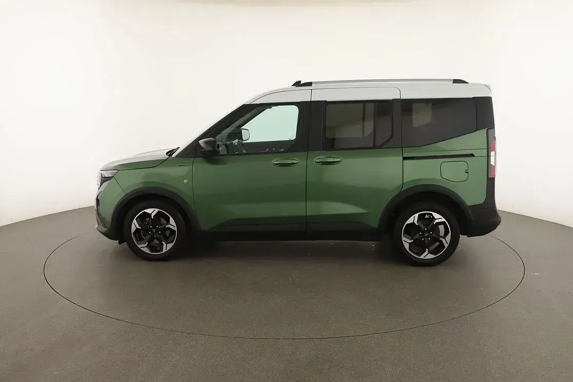 Usata Ford Tourneo Courier Active 125 CV (91 kW) 2024 Verde Monovolume