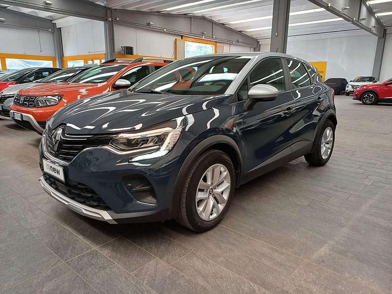 Usata Renault Captur Zen 94 CV (69 kW) 2022 Blu marine/tetto argento SUV