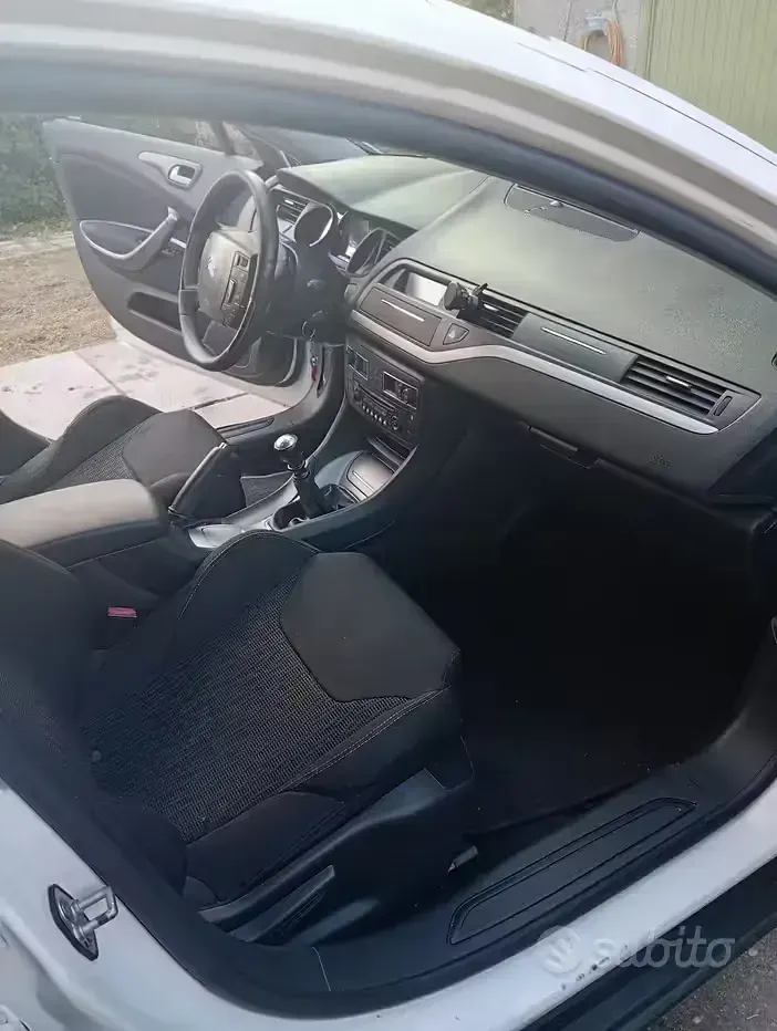 Usata Citroën C5 140 CV (102 kW) 2011 Bianco Station wagon