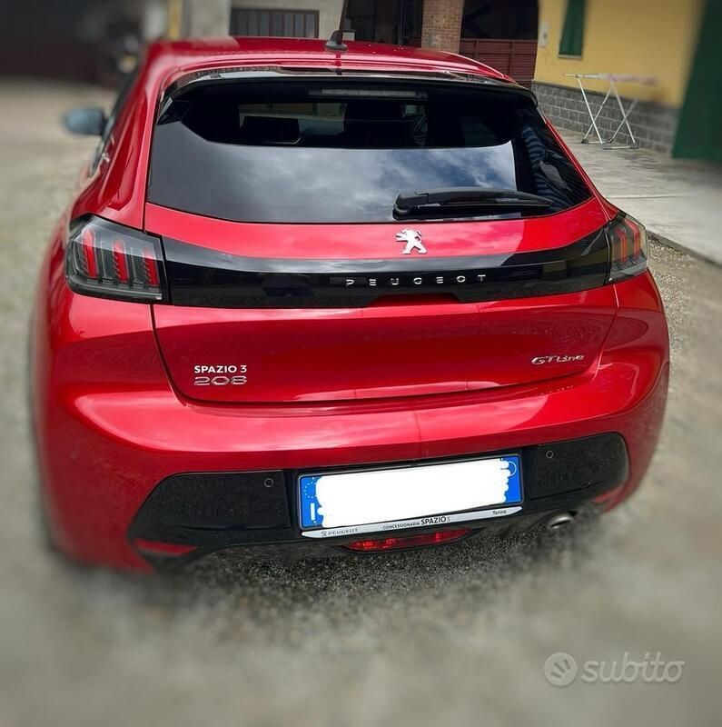 Usata Peugeot 208 GT-line 101 CV (74 kW) 2020 Utilitaria