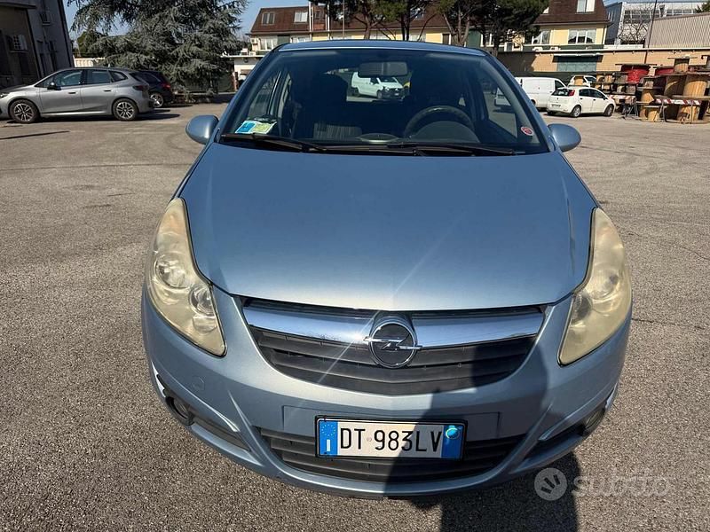Usata Opel Corsa Sport 75 CV (55 kW) 2008 Blu Utilitaria