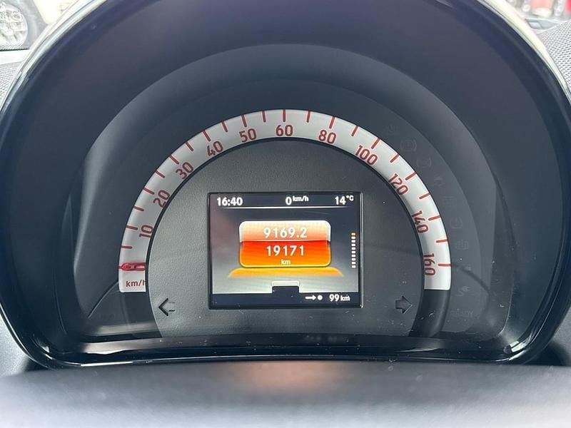 Usata Smart ForTwo Electric Drive Passion 41 kW (56 CV) 2023 Bianco