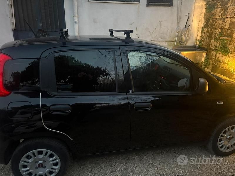 Nero Usata 2020 Fiat Panda Easy Tre volumi | 7000 € (Ottimo prezzo) - Immagine 1/4