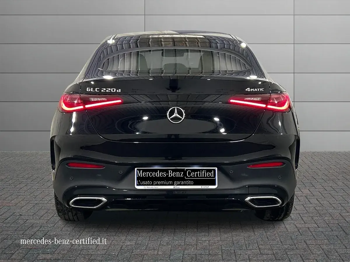 Usata Mercedes GLC220 Advanced 198 CV (145 kW) 2023 Grigio scuro metallizzato SUV