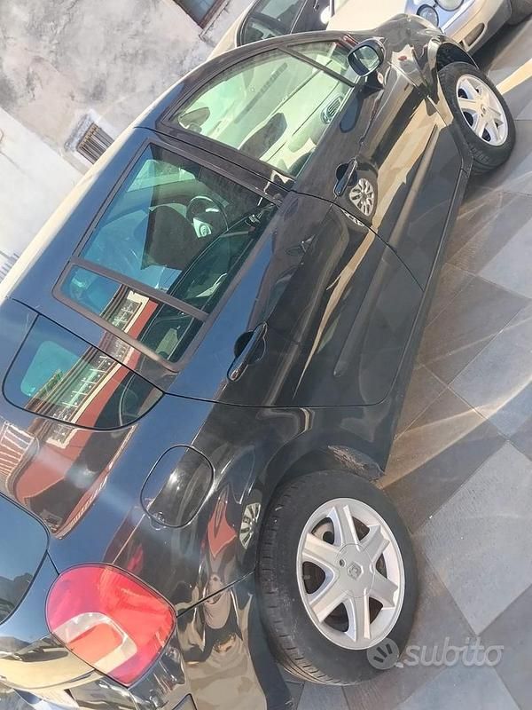 Usata 2011 Renault Modus Monovolume | 3200 € - Immagine 1/4