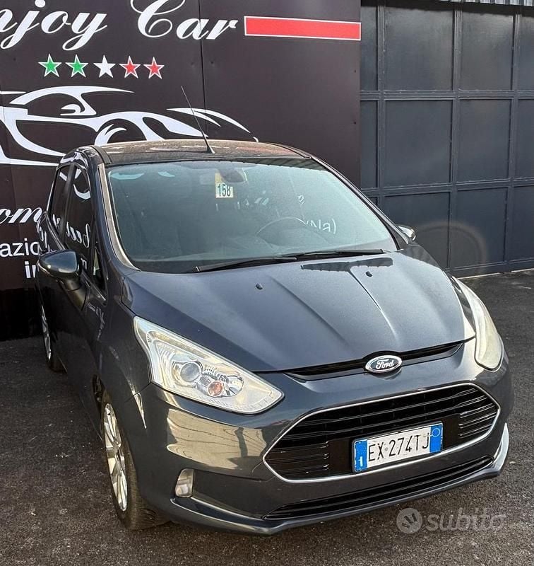 Usata Ford B-MAX Titanium 75 CV (55 kW) 2015 Grigio Monovolume