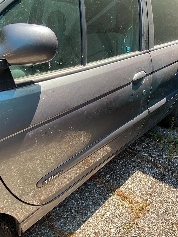 Brugt Renault Mégane II 2003 Grå Sedan