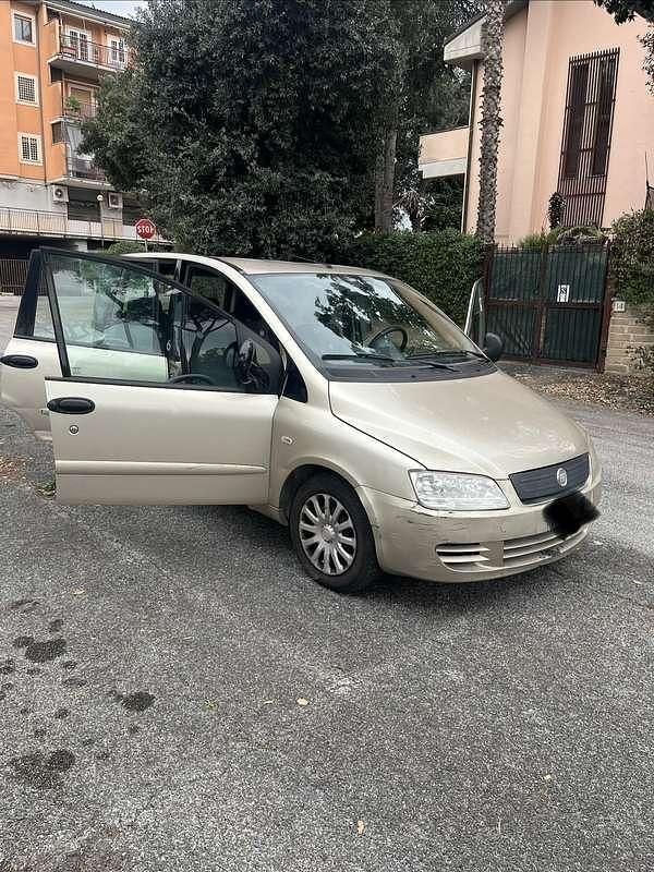 Usata Fiat Multipla Dynamic 120 CV (88 kW) 2009 Monovolume