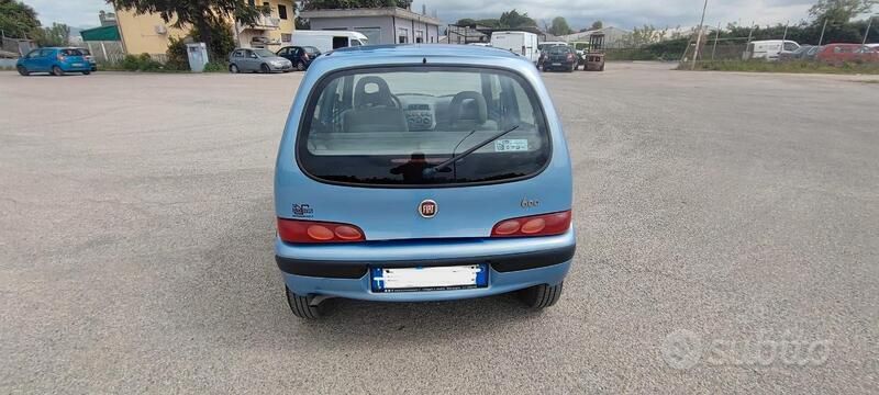 Usata Fiat 600 Active 54 CV (39 kW) 2010 Blu Berlina