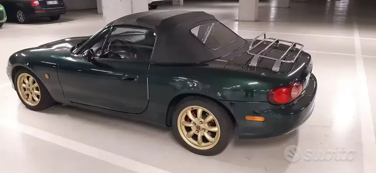 Usata Mazda MX5 110 CV (80 kW) 2001 Verde Cabrio
