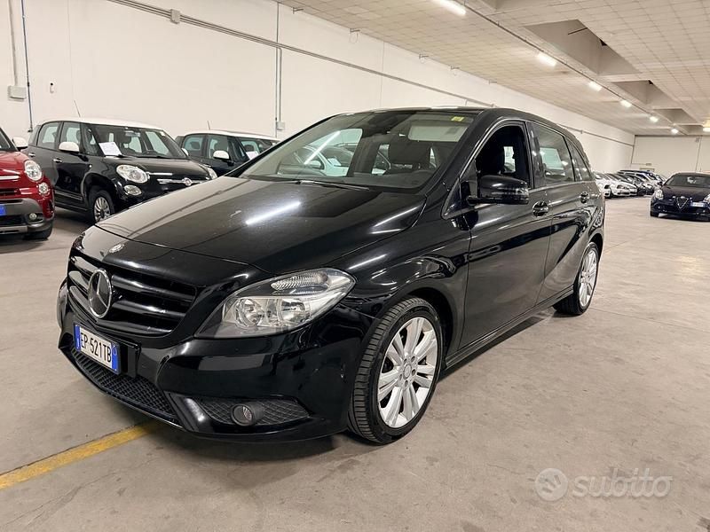 Gebraucht Mercedes B180 Executive 109 PS (80 kW) 2013 Schwarz Van / Kleinbus