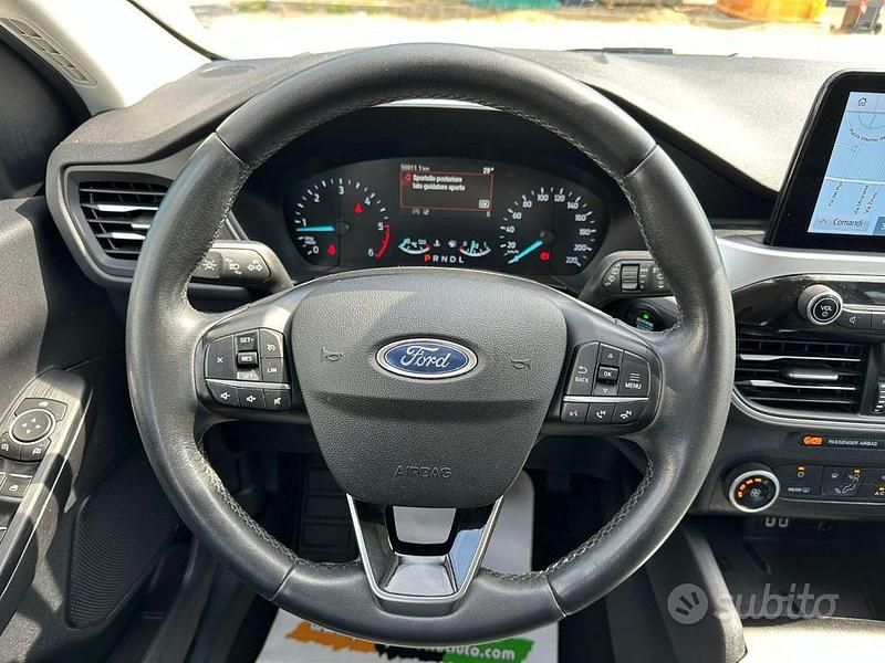 Usata Ford Kuga 120 CV (88 kW) 2021 Bianco SUV