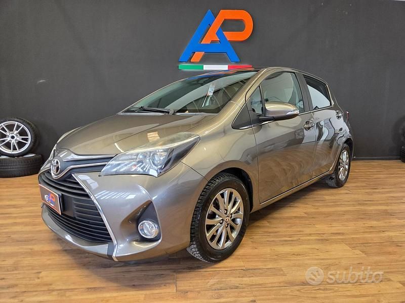 Usata Toyota Yaris Active 69 CV (50 kW) 2016 Other Berlina
