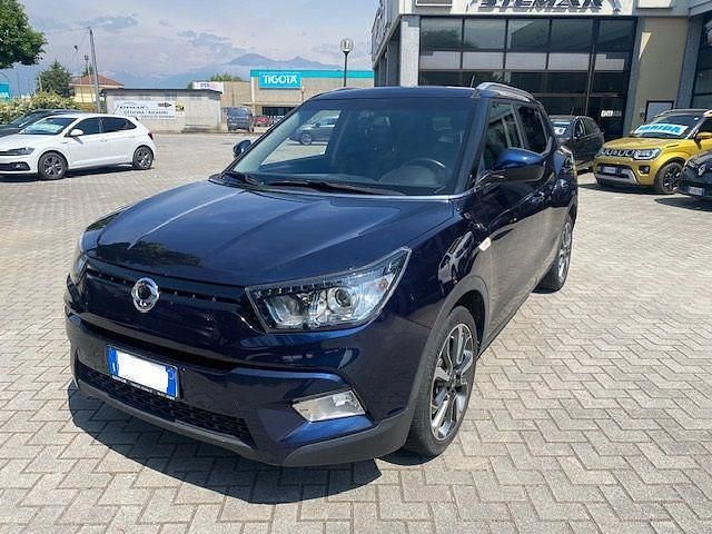 Blu Usata 2017 Ssangyong (KGM) Tivoli SUV | 10.900 € (Buon prezzo) - Immagine 1/4