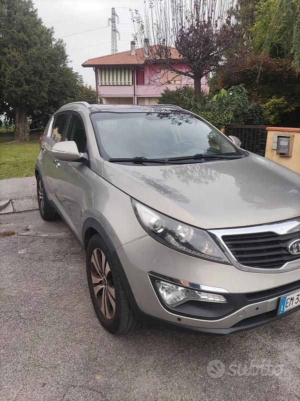 Usata Kia Sportage Plus 116 CV (85 kW) 2012 Marrone SUV