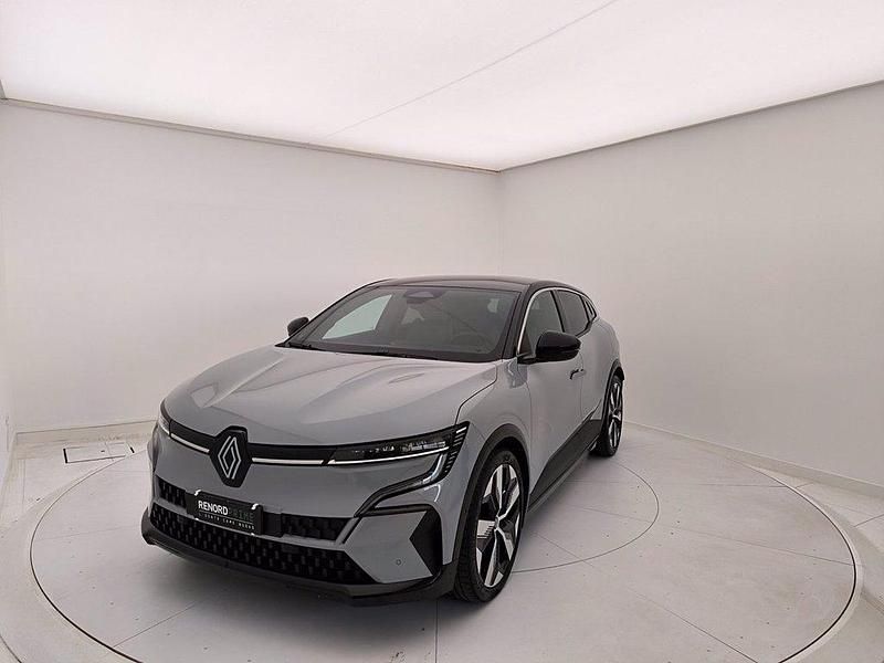 Usata Renault Megane E-Tech Techno 160 kW (218 CV) 2023 Grigio Berlina