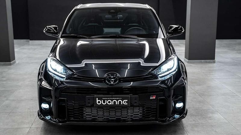 Usata Toyota Yaris 261 CV (191 kW) 2024 Nero Coupé