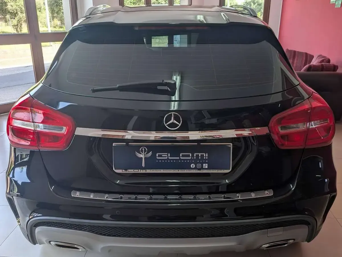 Usata Mercedes GLA220 Premium 170 CV (125 kW) 2015 Nero SUV