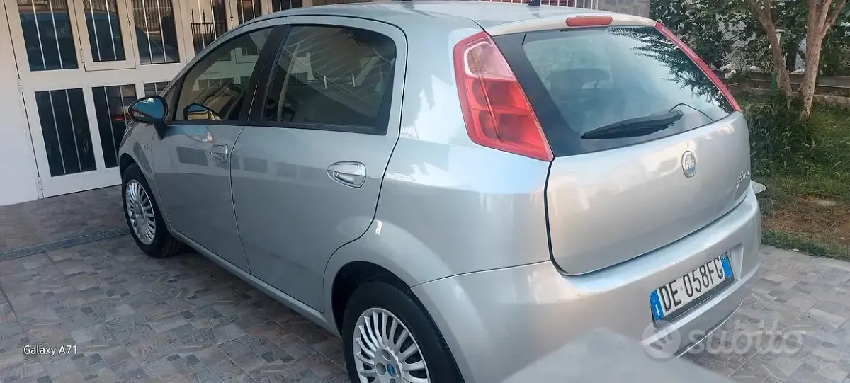 Usata Fiat Grande Punto 75 CV (55 kW) 2006 Grigio Utilitaria