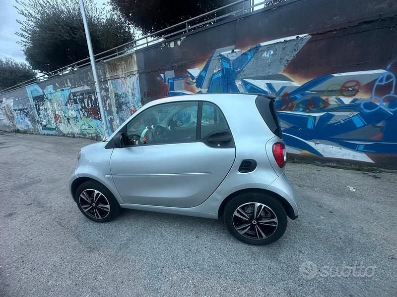 Usata Smart ForTwo Coupé 71 CV (52 kW) 2018 Grigio Coupé