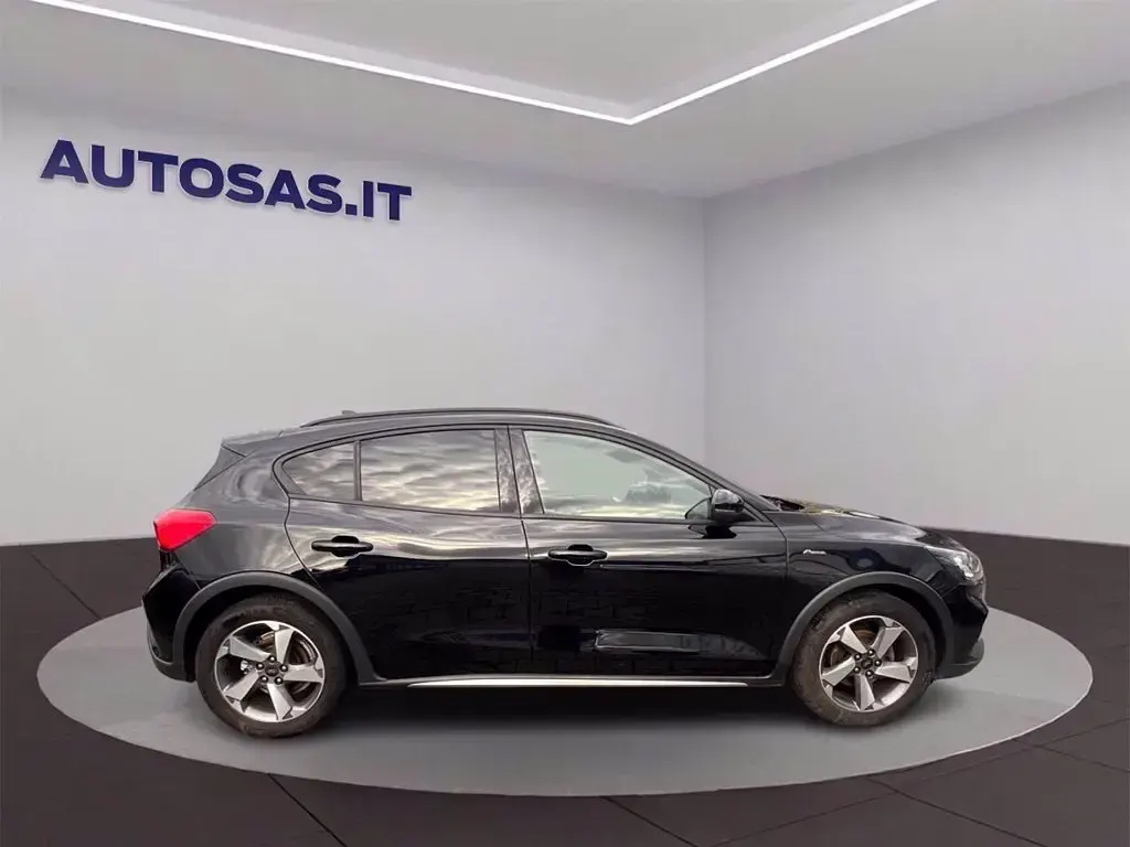 Usata Ford Focus Active X 155 CV (114 kW) 2022 Nero Berlina