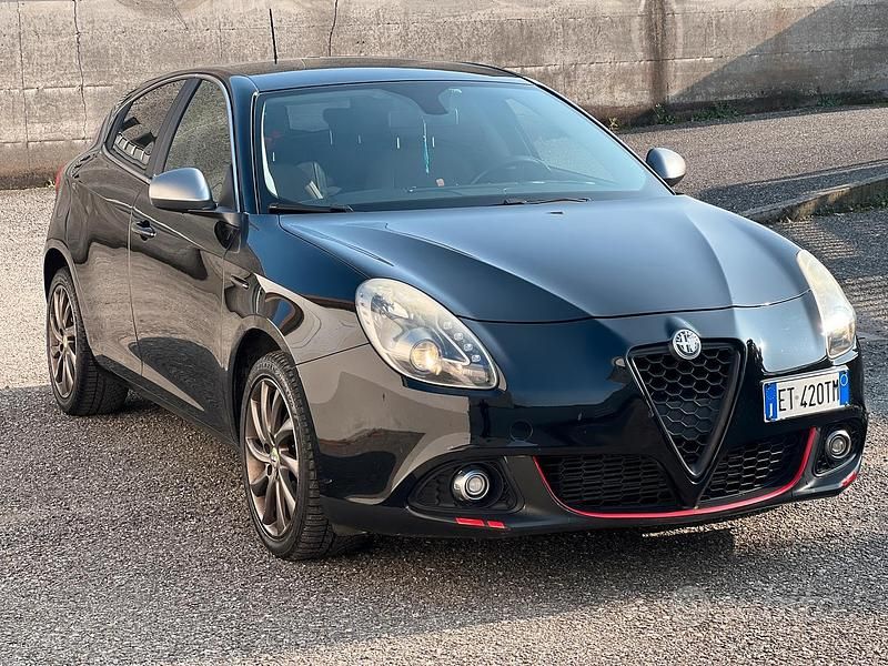 Usata Alfa Romeo Giulietta 105 CV (77 kW) 2013 Nero Utilitaria