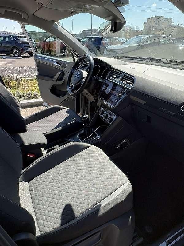 Usata VW Tiguan Sportline 125 CV (91 kW) 2018 Argento SUV