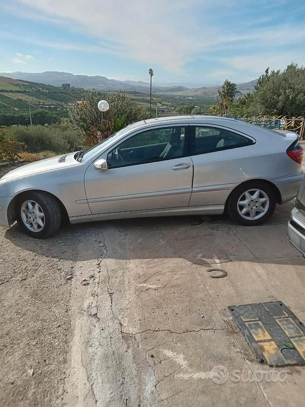 Usata Mercedes C220 2004 Coupé