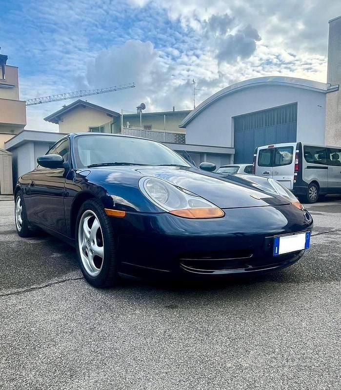 Usata Porsche 911 Carrera 300 CV (220 kW) 1998 Blu Coupé