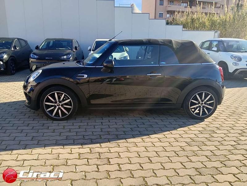 Usata Mini Cooper D Cabriolet 116 CV (85 kW) 2017 Nero Cabrio