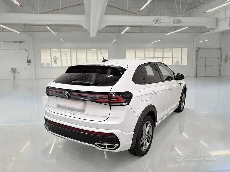 Usata VW Taigo R-line 110 CV (80 kW) 2022 Bianco SUV