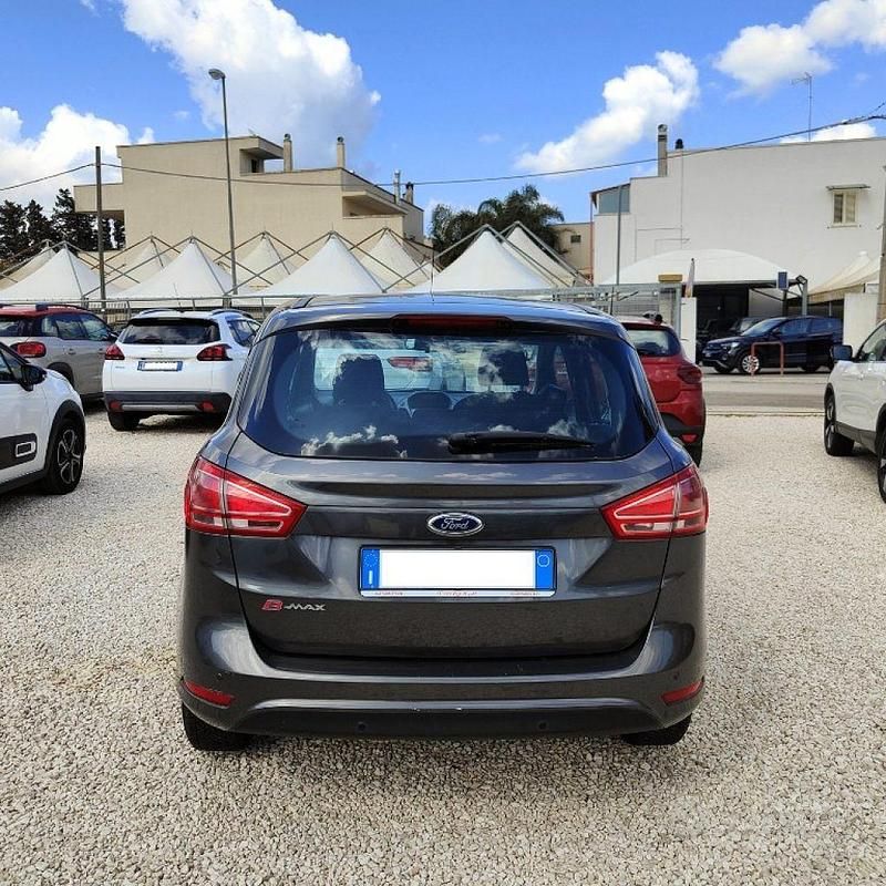 Begagnad Ford B-MAX 75 HK (55 kW) 2016 Grå Minibuss