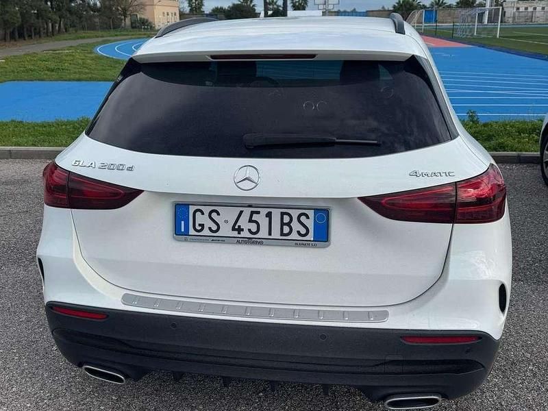 Usata Mercedes GLA200 AMG Line Premium 150 CV (110 kW) 2023 Bianco SUV