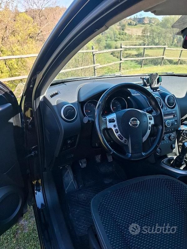 Usata Nissan Qashqai 110 CV (80 kW) 2010 Nero SUV