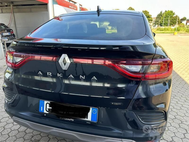 Usata Renault Arkana 145 CV (106 kW) 2023 Nero SUV