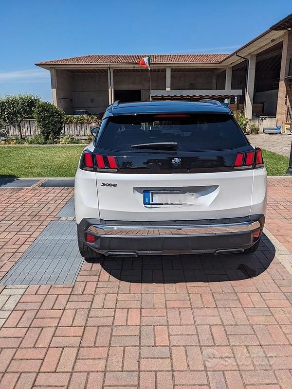 Usata Peugeot 3008 131 CV (96 kW) 2020 Bianco SUV
