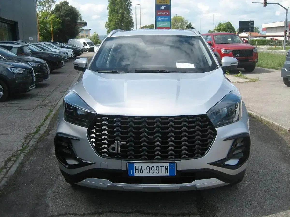 Usata DR DR 5.0 150 CV (110 kW) 2025 Argento SUV