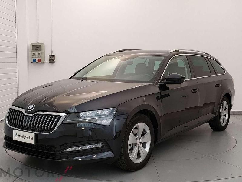 Nero Usata 2022 Skoda Superb Executive Station wagon | 28.900 € (Ottimo prezzo) - Immagine 1/4